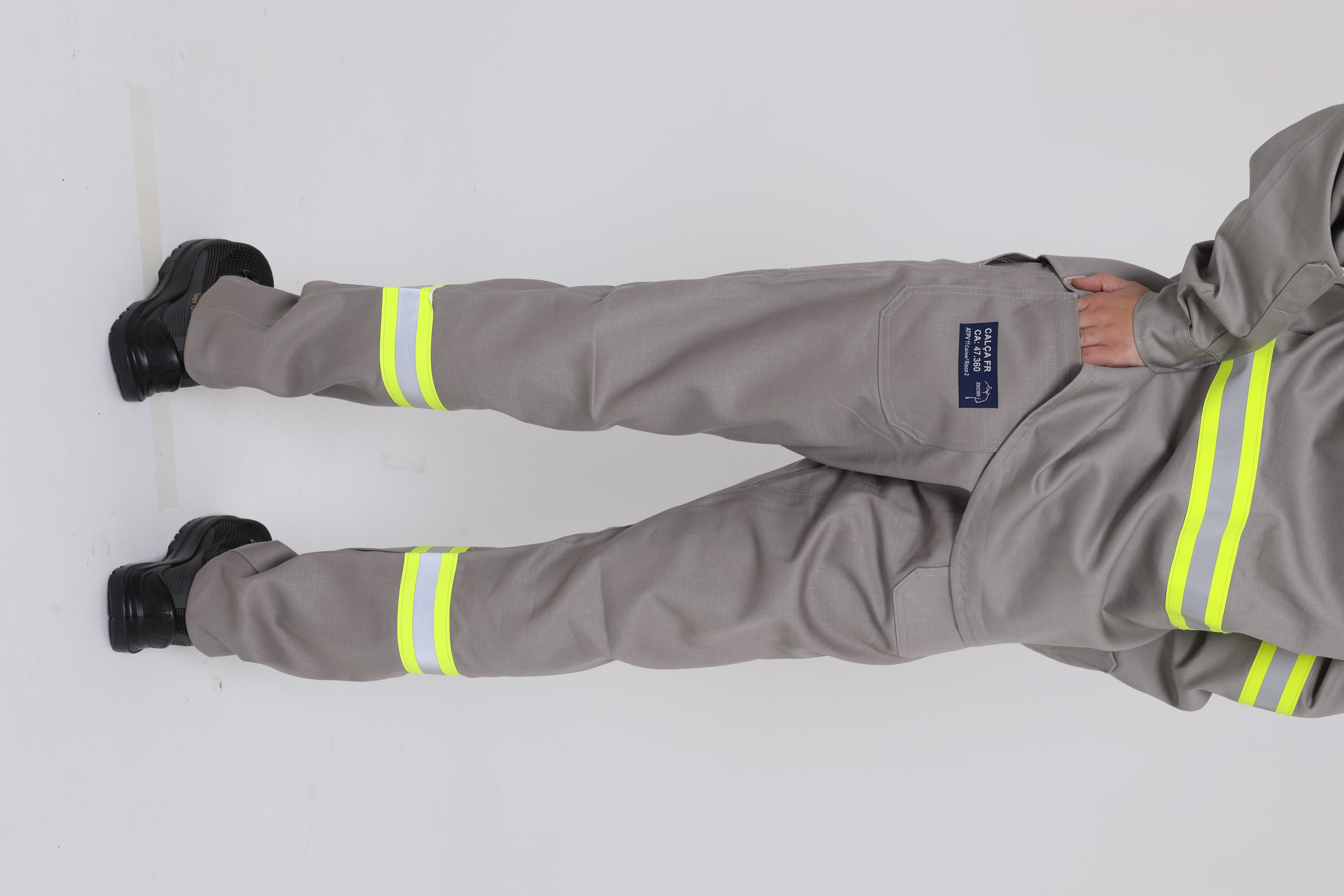 Calça NR10